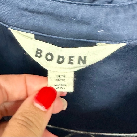 Boden navy straight satin tipped button down blouse size 12 - Picture 3 of 8
